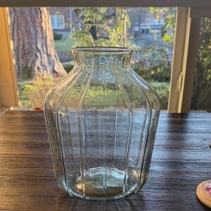 Elegant Clear Ribbed Glass flower Vase Hearth and Hand with magnolia 9.5" NEW